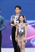 金メダル“りくりゅう”ペア解説話題の高橋成美に寄せられる「日本のペア界の功労者」の声…過去には「恋愛に繋がったことがない」告白も