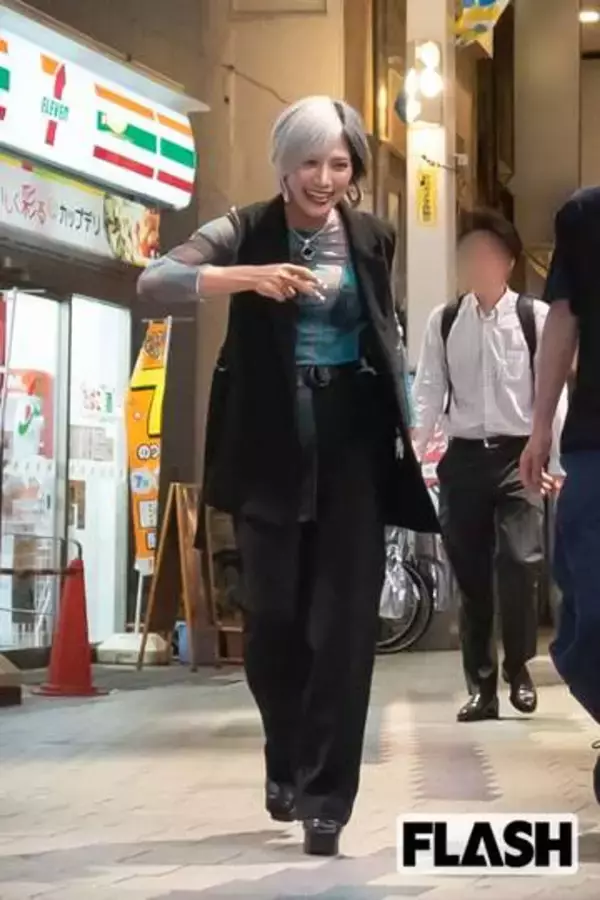 ぱーてぃーちゃん信子 『ぽかぽか』の“お昼の顔”就任に分かれる賛否…33億円豪邸で育ち、父は「伝説の人物」の異色家系