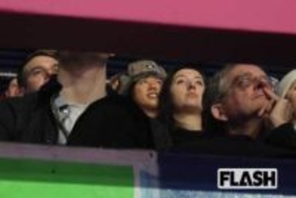 SnowMan・阿部亮平　 広島開幕戦で快投もファンの「始球式後にお譲り」転売疑惑に怒りの声…“客寄せアイドルイベント”のデメリット露呈