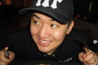 「こいつ、キッショ」人気YouTuber・がーどまん、クレープ店から撮影注意され“悪態”連発で物議…動画削除も疑われた“露骨な印象操作”