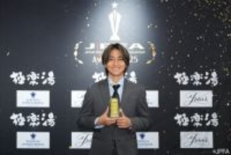 「あのレベルのGKは初めて見た」小泉佳穂、J1MVP受賞の早川友基に感嘆「彼一人で勝ち点をいくつ取ったのか」