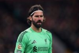 サラーの“衝撃発言”に揺れるリヴァプール…アリソン「出場できないのは彼自身の行動の結果」