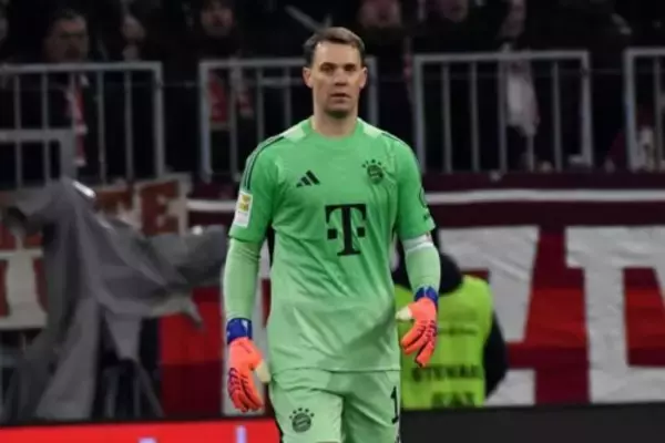 バイエルンが守護神ノイアーの負傷離脱を発表…右大腿筋の肉離れで復帰は年明け以降か