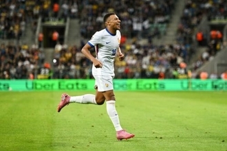 エンバペ、右足首負傷も10日のアゼルバイジャン戦出場へ意欲「プレーしたいし、大きな問題はない」