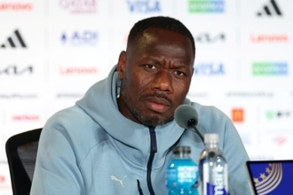W杯ベスト32のセネガル、ティアウ監督の解任手続きを開始…後任候補にヴィエラ氏が浮上