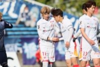 結婚発表の山岸祐也が自ら祝砲2発！　名古屋が5得点快勝、福岡は4連敗