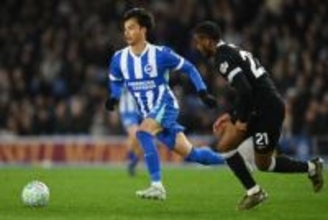 2戦連発は逃すも…先発出場の三笘薫に地元メディアは高評価「惜しくもゴールを逃した」