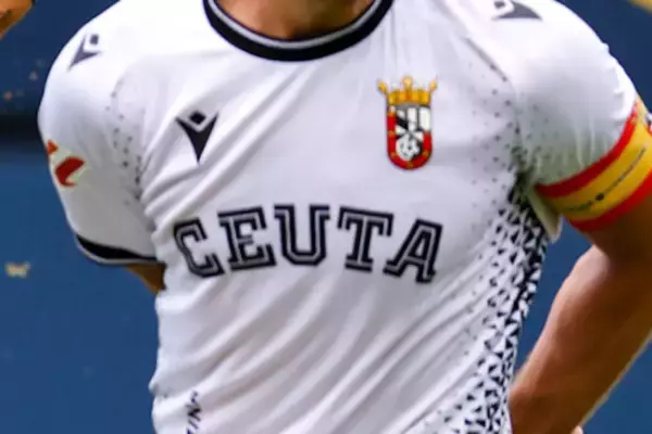 スペイン2部で悲劇…スタジアム観戦中の73歳男性が急死、試合はハーフタイムで中止に