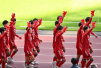 前回大会準Vの流通経済大柏、プレミア復帰の米子北を3発粉砕！　東京V内定の大藤颯太はPKを沈める