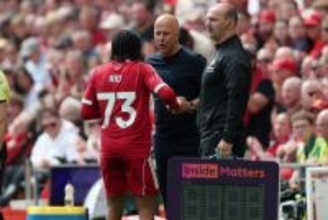 試合後アンフィールドでブーイング浴びたスロット監督、「来季は今とは全く違うチームになっていると100％確信」