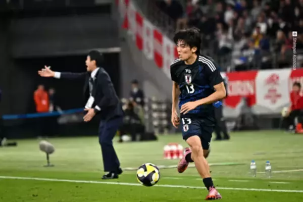 「逆からのクロスに入ってしっかり決めたい」“有言実行”の中村敬斗、値千金の同点弾で歴史的初勝利の原動力に