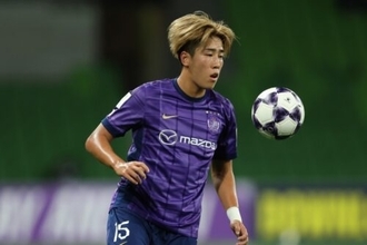 広島、横浜FCに先勝しルヴァン杯決勝進出へ大きく前進!…中野就斗が“超ロングシュート”で追加点