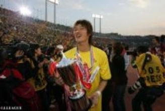 「解説じゃないですね。応援でした」　元日本代表の巻誠一郎氏が古巣千葉の昇格に歓喜！「すべてが大切な歴史の一部」