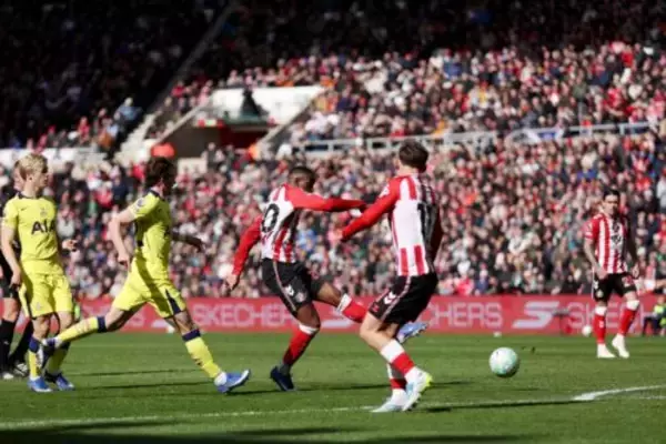 デ・ゼルビ監督初陣のスパーズ、サンダーランドに敗れ降格圏脱出ならず…リーグ14戦未勝利でトンネル続く