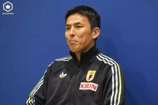 突然の主将就任、ケガ、監督交代…W杯3大会経験の長谷部誠コーチが日本代表で示す「自分がいる意味」