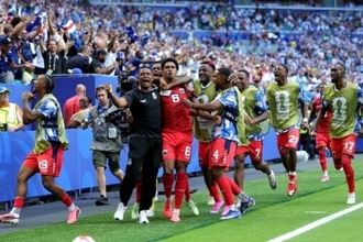 スペイン相手に好勝負のカーボベルデ、遂にW杯初ゴール！　直接FKでウルグアイ相手に先制