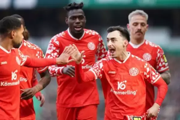 佐野海舟先発のマインツが残留へ大きな勝ち点「3」を獲得！　菅原由勢ら先発のブレーメンはホームで得点奪えず