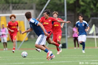 大宮→ライプツィヒに期限付き移籍中の神田泰斗、UEFAユースリーグ開幕戦にフル出場「自分にとってプラスなのことばかり」