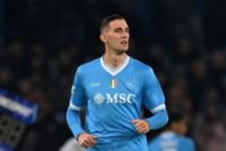 17位N・フォレスト、残留に向けてナポリFWルッカをレンタルか　昨季のチーム得点王FWウッドは離脱中