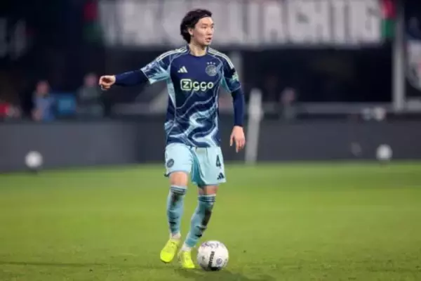 板倉滉フル出場のアヤックス、“10人”相手に苦戦も逃げ切りに成功…新加入の冨安健洋はメンバー外