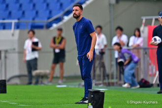 「とても良い試合」9年ぶりさいたまダービーはドロー、大宮のナダル監督が目指す形は「攻撃的に主導権を握る」