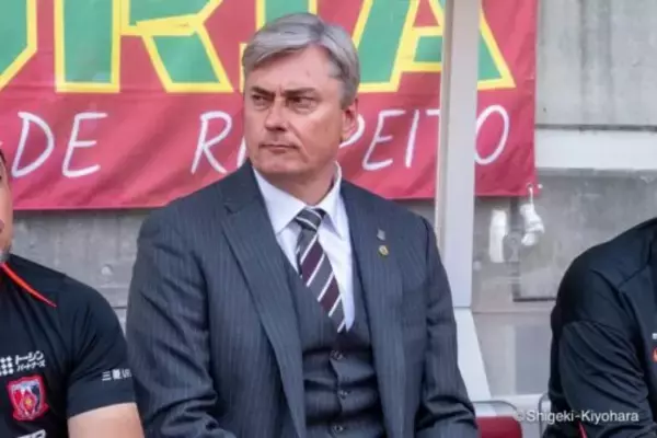 泥沼7連敗の浦和、スコルジャ監督の契約解除を発表「変化が必要」…田中達也氏が暫定指揮官に