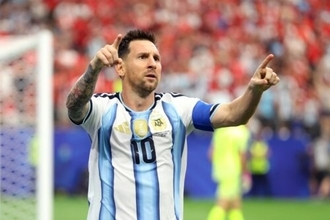 アルゼンチン代表FWメッシ、W杯通算“17ゴール”で歴代単独最多スコアラーに！　オーストリア代表戦で先制点記録