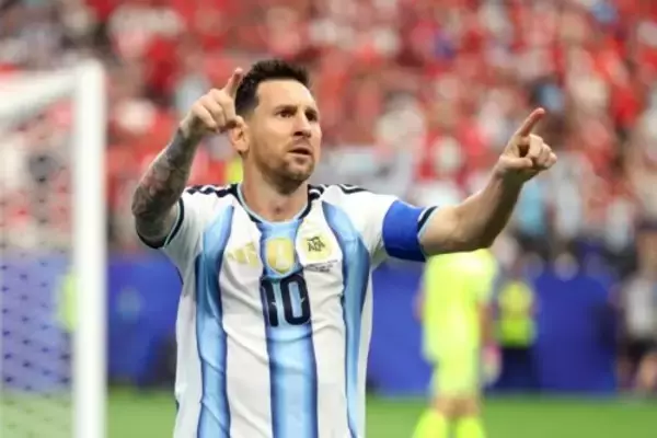 アルゼンチン代表FWメッシ、W杯通算“17ゴール”で歴代単独最多スコアラーに！　オーストリア代表戦で先制点記録