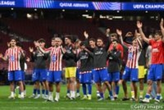 バルサが敵地で猛攻見せ勝利も2戦連続退場者出し一歩及ばず、アトレティコが9季ぶりのベスト4進出