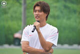 「小川航基が念願のサッカークリニックを地元・横浜で開催！　「鎌田！鎌田！」蘭戦“幻のヘッド”巡る子どもたちの反応にタジタジ」の画像1