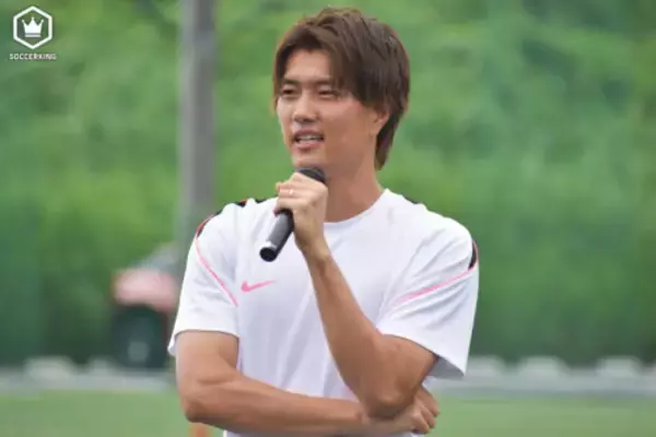 小川航基が念願のサッカークリニックを地元・横浜で開催！　「鎌田！鎌田！」蘭戦“幻のヘッド”巡る子どもたちの反応にタジタジ