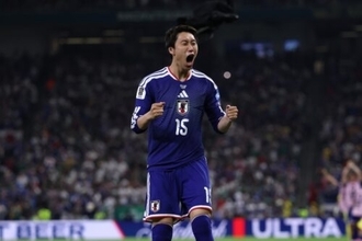 鎌田大地が2戦連発、上田綺世がW杯初ゴール！　日本代表がチュニジアに2点リードで前半終了