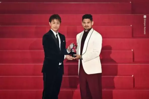 J1ベストゴールは鹿島FWレオ・セアラ！　柏との首位決戦で決めた“超ロングシュート”が選出