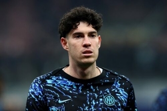 イタリア代表DFバストーニ、欧州予選プレーオフ欠場の可能性も…インテル指揮官が状態説明「代表で評価する」