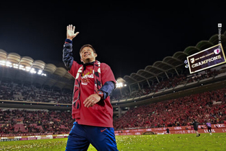 「感無量、本当に言うことない」就任1年目で鹿島に9年ぶりのJ1タイトル、鬼木達監督の恩返し「決断は正しかった」