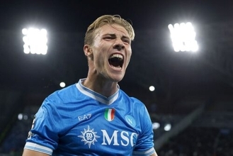 ナポリで活躍するホイルンド…シュマイケル氏、マンUの補強戦略に疑問「彼は25ゴール決める選手になれた」