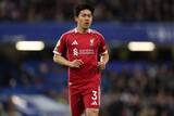 「リヴァプール指揮官、出場機会の少ない遠藤航に言及…中盤以外の起用にも慎重姿勢か」の画像1