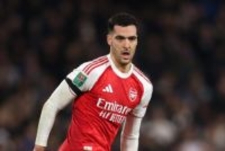 アーセナルMFメリーノ、右足の骨を負傷で手術へ…長期間の離脱が決定