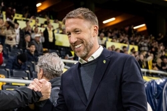 スウェーデン代表、ポッター監督と2030年まで契約延長！　W杯欧州プレーオフ前に新契約締結