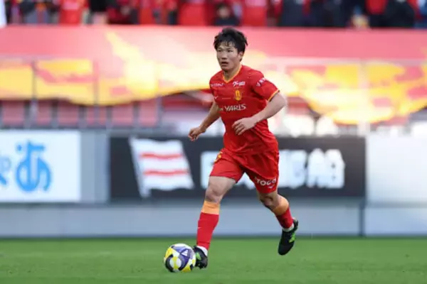 総走行距離＆デュエル勝利総数はリーグトップ、MFで2桁得点達成…稲垣祥が“33歳”で示したキャリアハイ