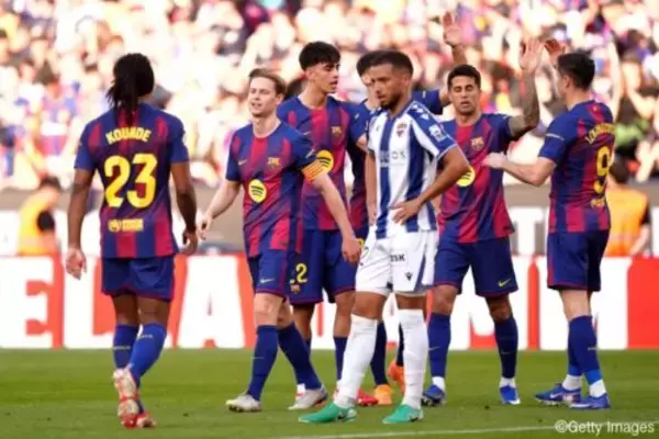 バルサがラ・リーガ首位を奪還！　F・デ・ヨングの今季初ゴール含む3発快勝…ペドリが戦線復帰