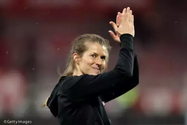 ウニオン・ベルリンの34歳女性指揮官が歴史に名を刻む！　就任4試合目で記念すべき初白星