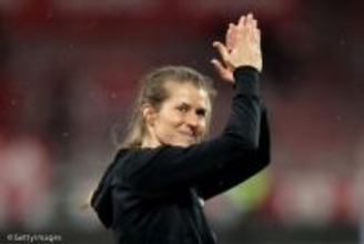 ウニオン・ベルリンの34歳女性指揮官が歴史に名を刻む！　就任4試合目で記念すべき初白星