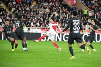 南野拓実が決勝弾！　モナコが首位PSGを撃破！…終盤に退場者を出すもリーグ戦連敗を“3”で止める