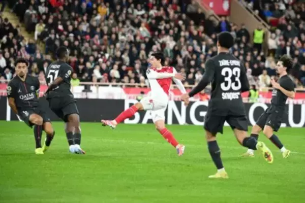 南野拓実が決勝弾！　モナコが首位PSGを撃破！…終盤に退場者を出すもリーグ戦連敗を“3”で止める