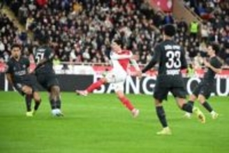 南野拓実が決勝弾！　モナコが首位PSGを撃破！…終盤に退場者を出すもリーグ戦連敗を“3”で止める