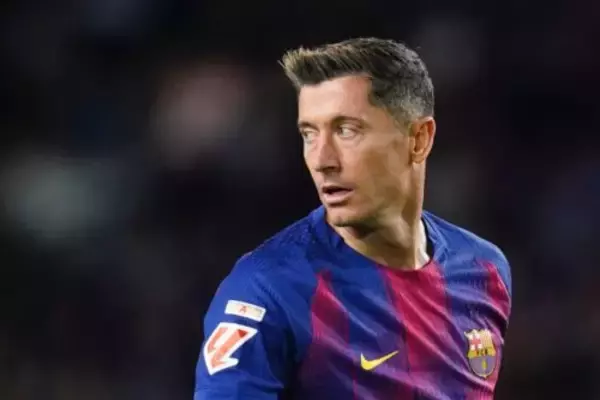 バルサ上層部から「これ以上ゴールを決めないで」…レヴァンドフスキ「頭から離れなくて迷った」