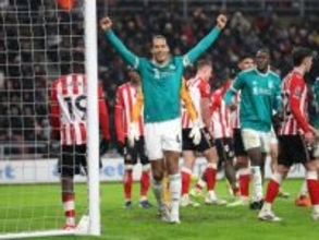 リヴァプールがファン・ダイク弾でサンダーランドに今季ホーム初黒星与える…今季リーグ初先発の遠藤航は無念の負傷交代…