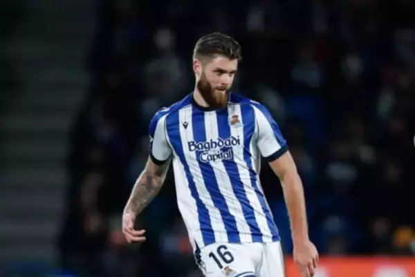 ソシエダDFのファウルが話題に…元審判「過去100年間で最もシュール」、同僚GK「一体何が起こった？」