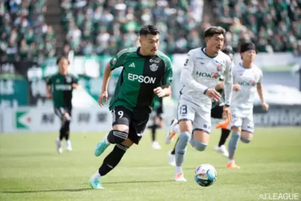 「石さんのトレーニングで逞しくなれている」松本FW加藤拓己、“信州ダービー”の悔しい敗戦をバネに飛躍を期す